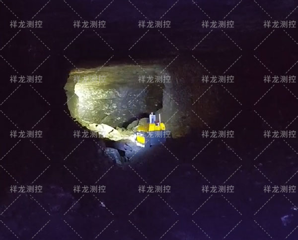 007机器人井下.jpg